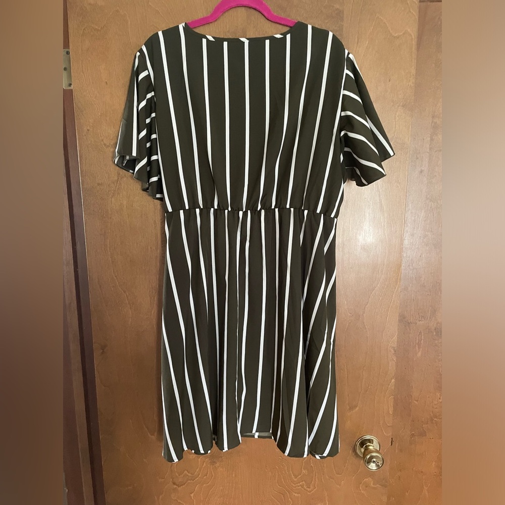 SHEIN short sleeve dress